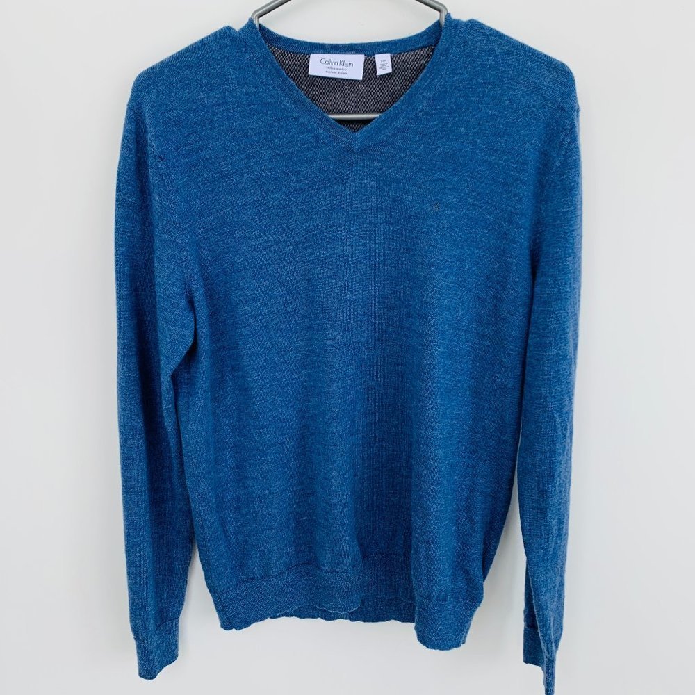 Calvin Klein Italian Merino V-Neck Sweater - Size S